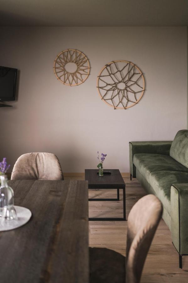 Haus Artus Aparthotel Шена Екстериор снимка