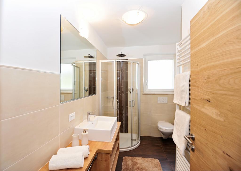 Haus Artus Aparthotel Шена Екстериор снимка