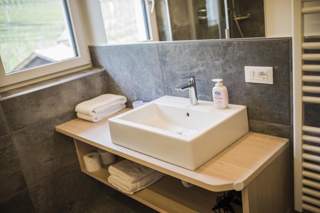 Haus Artus Aparthotel Шена Екстериор снимка