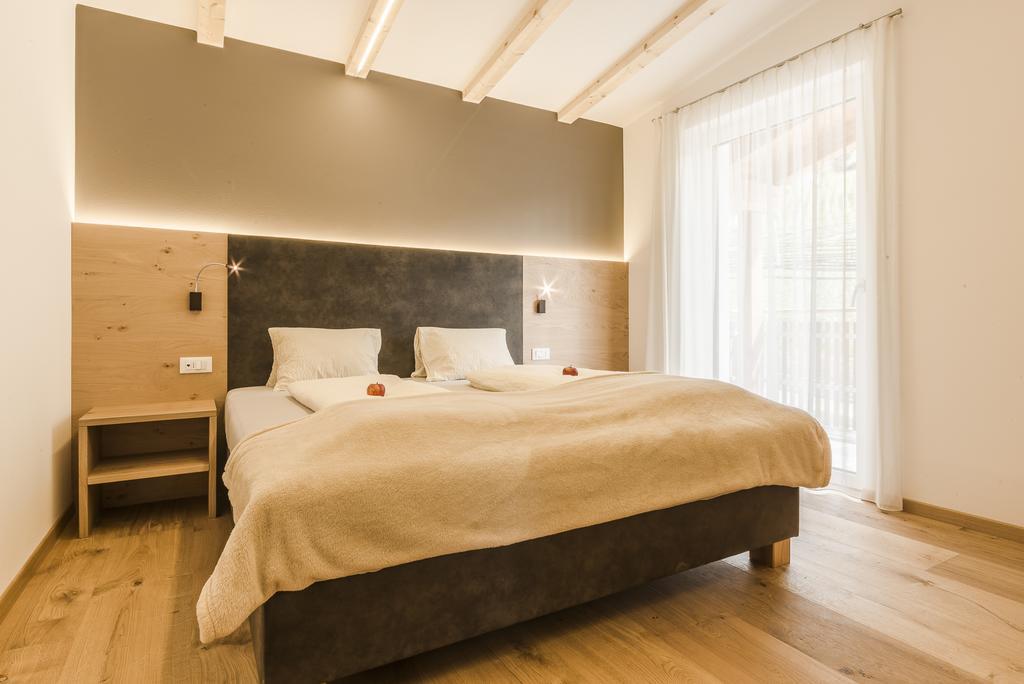 Haus Artus Aparthotel Шена Екстериор снимка