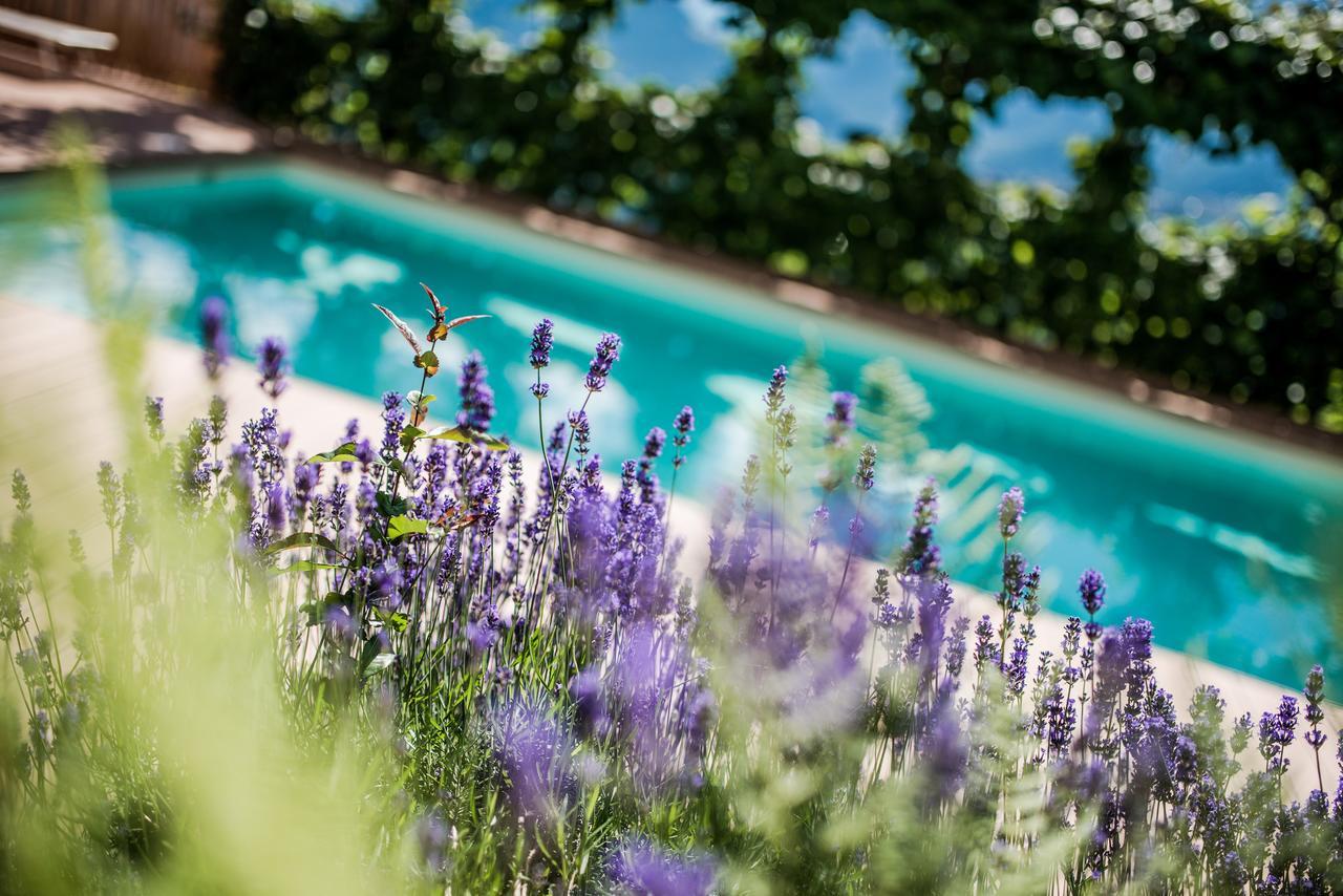 Haus Artus Aparthotel Шена Екстериор снимка